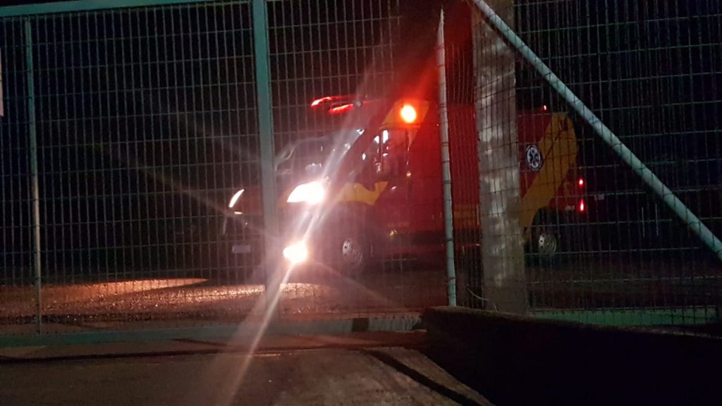Jovem agredido é atendido pelo Siate na região próxima ao Aeroporto de Cascavel