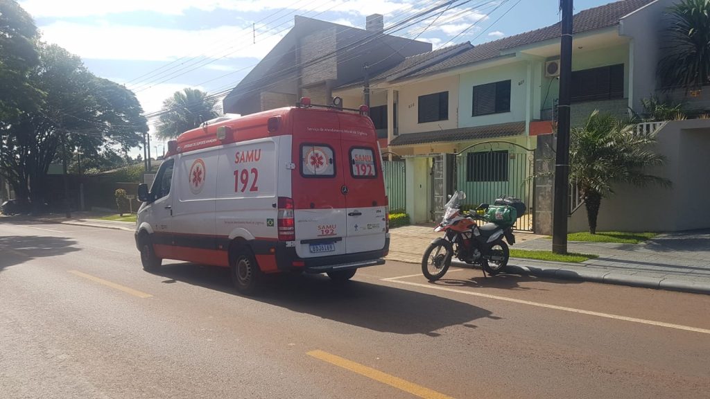Mulher sofre parada cardiorrespiratória e Samu é acionado no Tropical Mulher sofre parada cardiorrespiratória e Samu é acionado no Tropical
