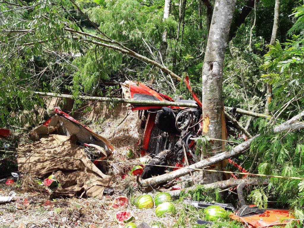 Acidente na BR-158 deixa um homem morto e outro em estado grave em Palmital