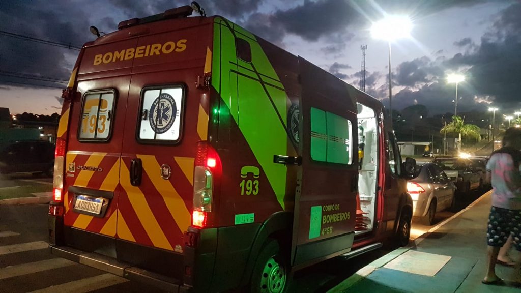 Garotinha de 4 anos fica ferida ao prensar a perna em pneu de bicicleta e sofrer queda; Siate foi mobilizado