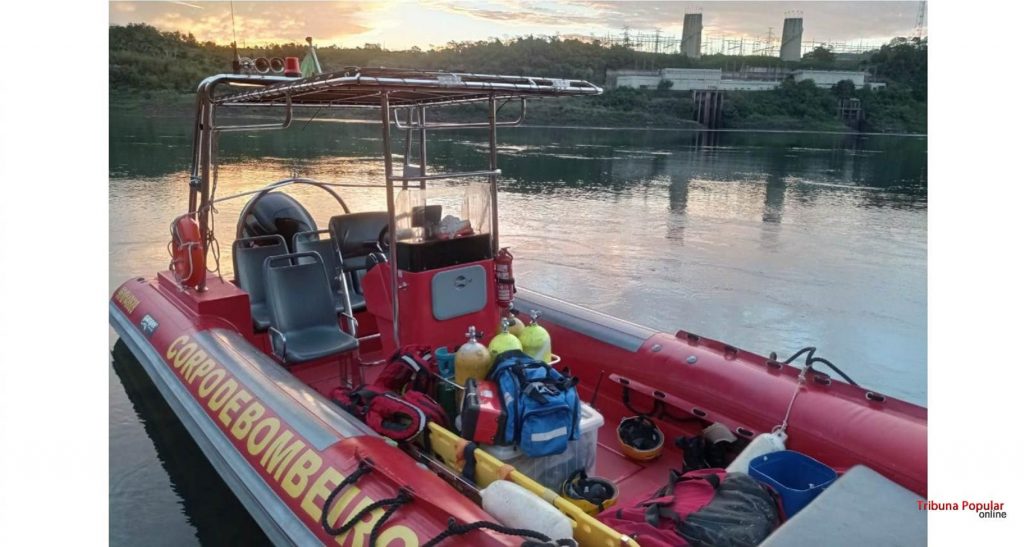 Bombeiros fazem buscas a adolescente de 15 anos desaparecido no Rio Paraná