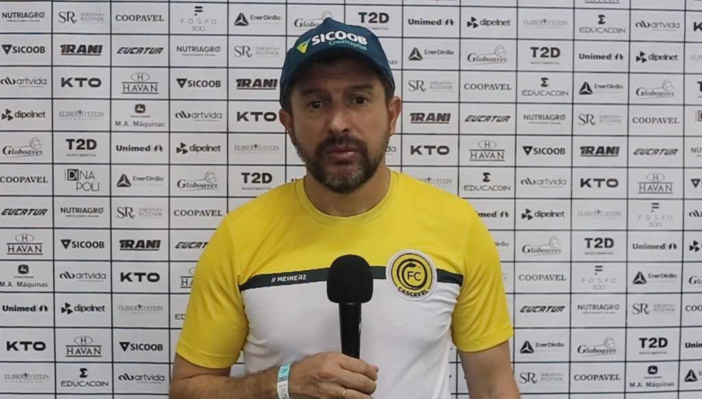 Fala Tcheco! Técnico do FC Cascavel ressalta mérito do Londrina pelo título e valoriza o vice cascavelense