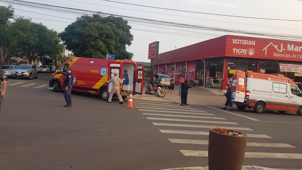 Ferido, menino de 11 anos é socorrido pelo Siate no Jardim Veneza