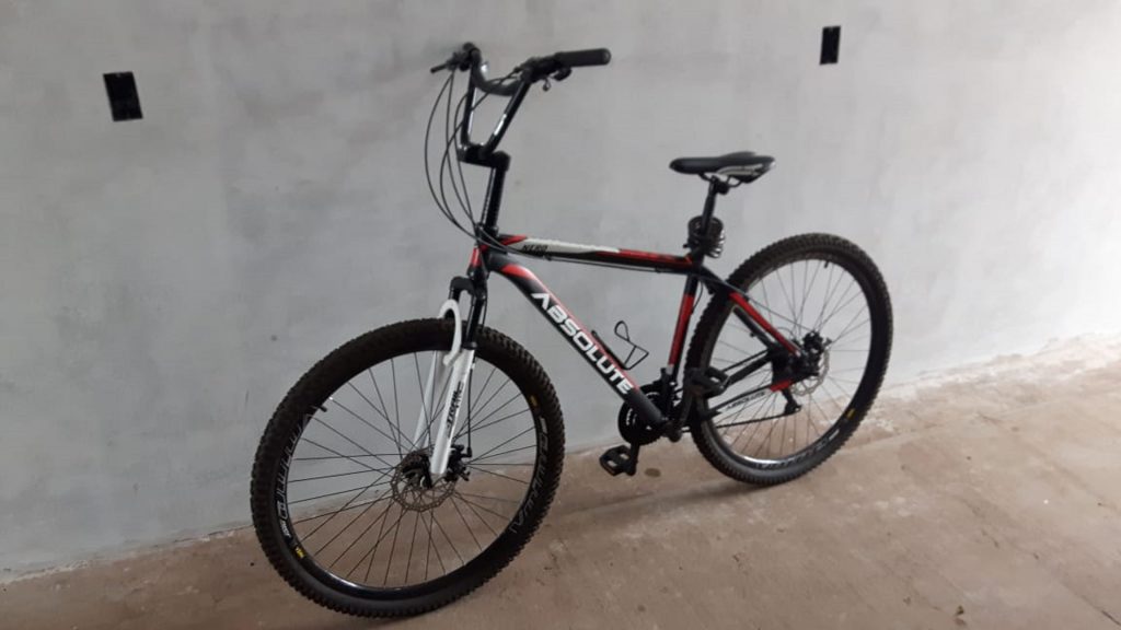 Ladrões arrombam portão de casa e furtam duas bicicletas no Loteamento Siena, em Cascavel