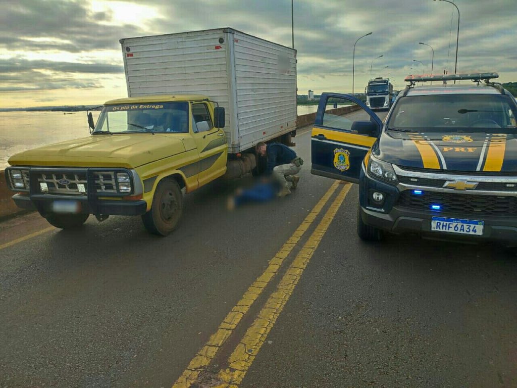 PRF recupera veículo logo após ser furtado na Ponte Ayrton Senna; condutor era morador de Cascavel