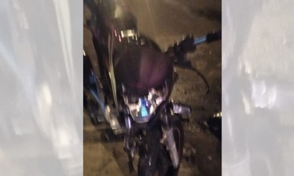 Motociclista fica ferido ao bater de frente com carro na BR-153