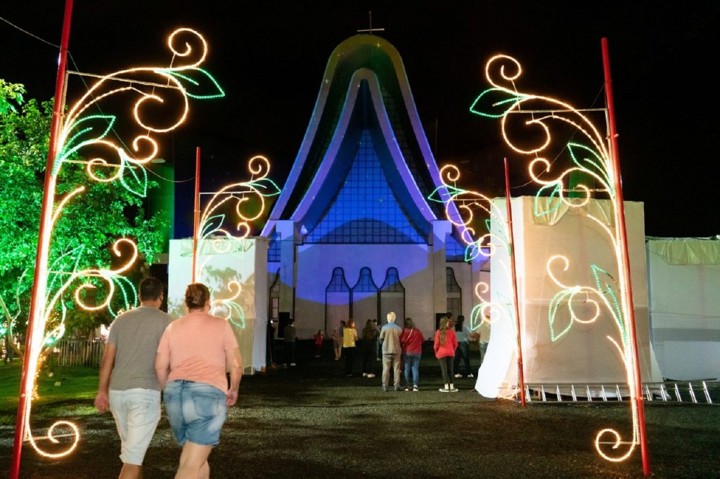 Decoração natalina iluminará Foz do Iguaçu a partir de 1º de dezembro