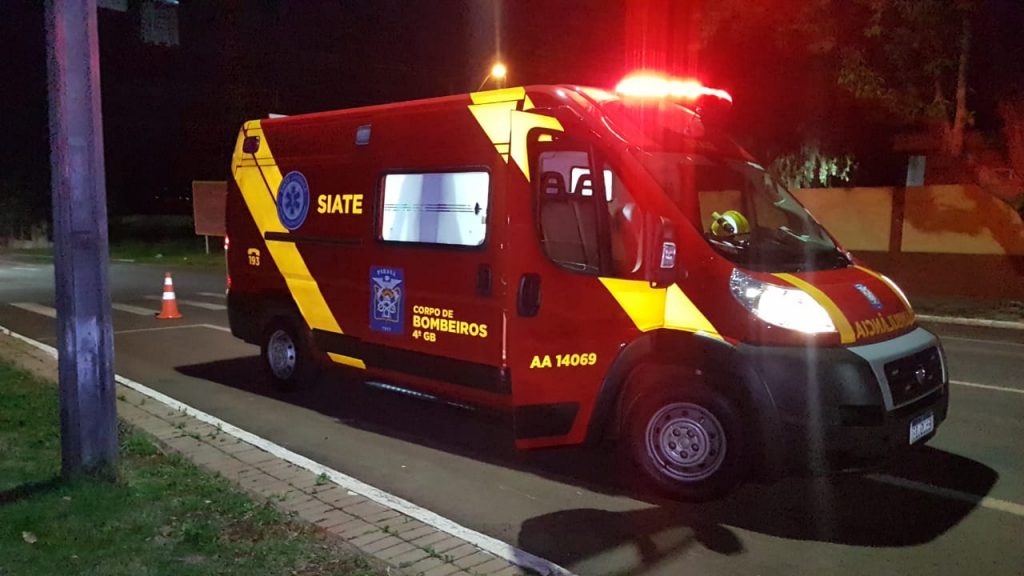 Após cair em via pública e bater com a cabeça, homem é socorrido pelo Siate no Bairro Maria Luíza