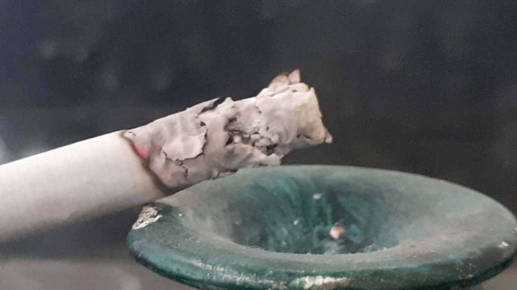 Projeto da Uenp que dá suporte a pessoas que querem parar de fumar está com inscrições abertas