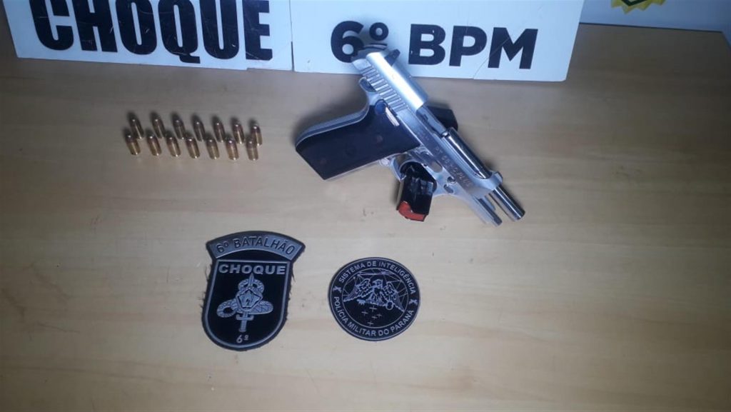 Homem é detido pelo Pelotão de Choque da PM às margens da PRc-467 com pistola com numeração raspada