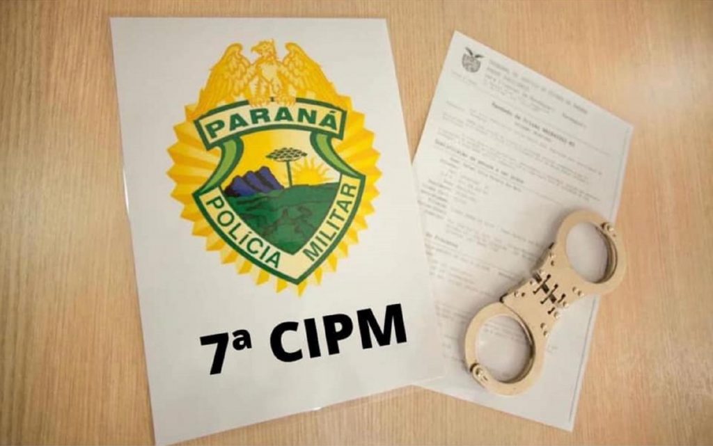 Arapongas: jovem é abordado pela PM e flagrado com dois mandados de prisão em aberto por crime de roubo