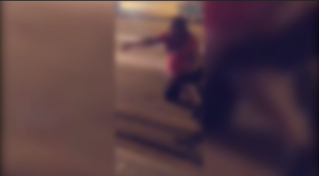 Vídeo mostra homem sendo violentamente esfaqueado em Santa Tereza do Oeste