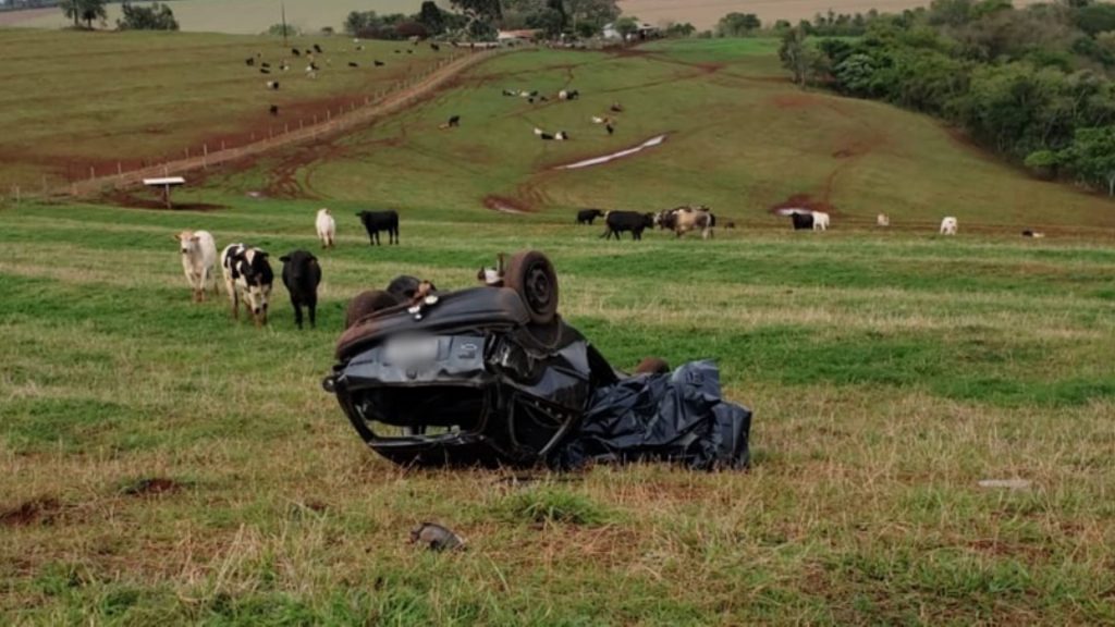 Jovem de 22 anos morre em capotamento de automóvel na PR-558