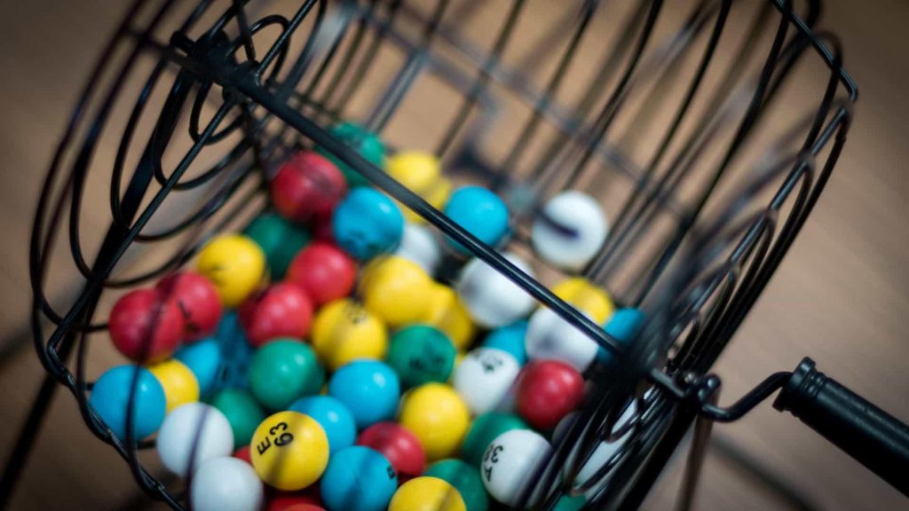 Mulher finge o próprio sequestro e usa recompensa para jogar bingo