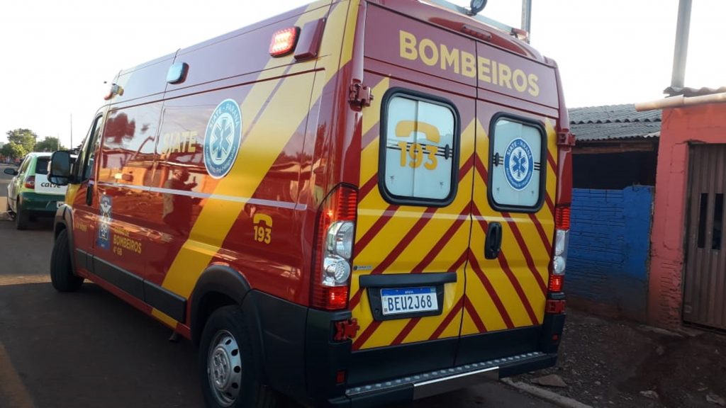 Homem de 40 anos fica ferido durante manutenção em telhado no Cascavel Velho