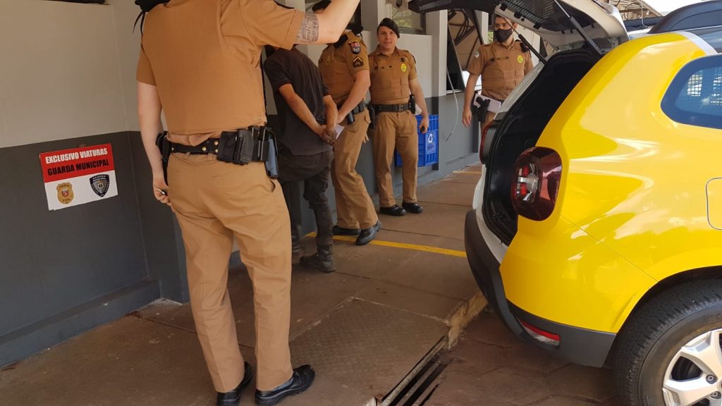 Foragido da Polícia é detido pela PM no Bairro Santa Cruz