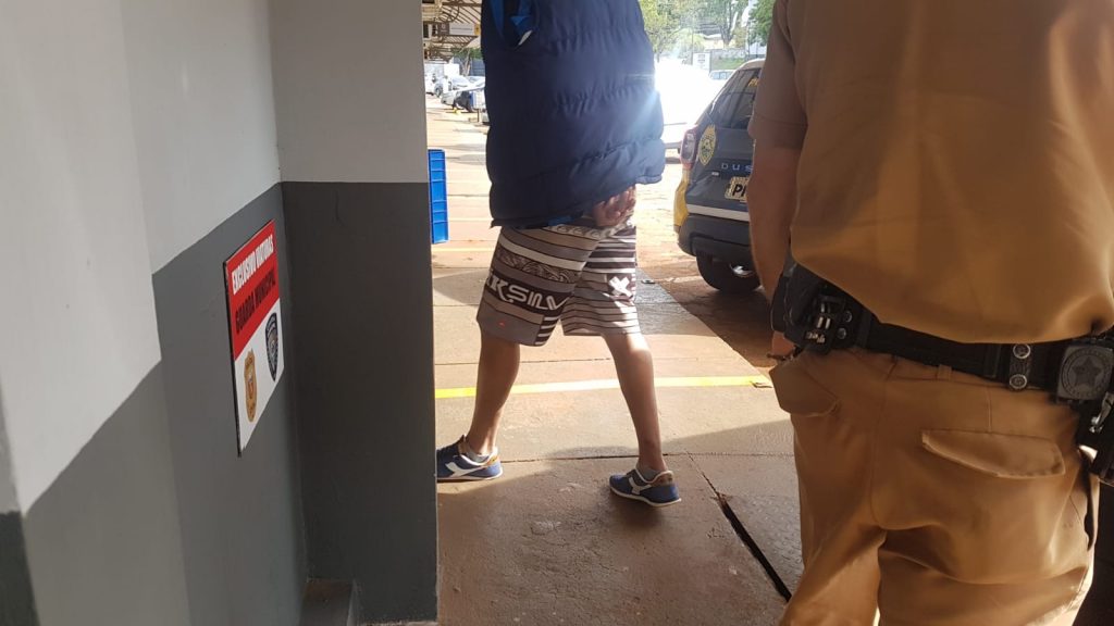 PM detém homem de 29 anos com crack