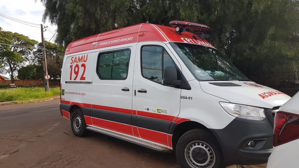 Jovem de 25 anos é atendida pelo Samu no Santa Cruz
