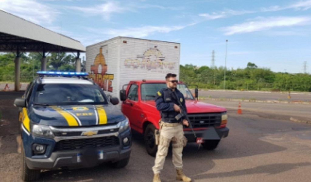 PRF recupera em Guaíra caminhonete furtada