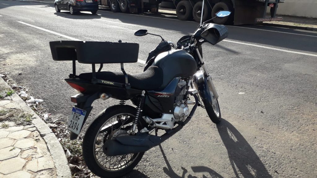 Siate atende motociclista ferido em colisão contra Fiat Uno no Bairro Parque São Paulo