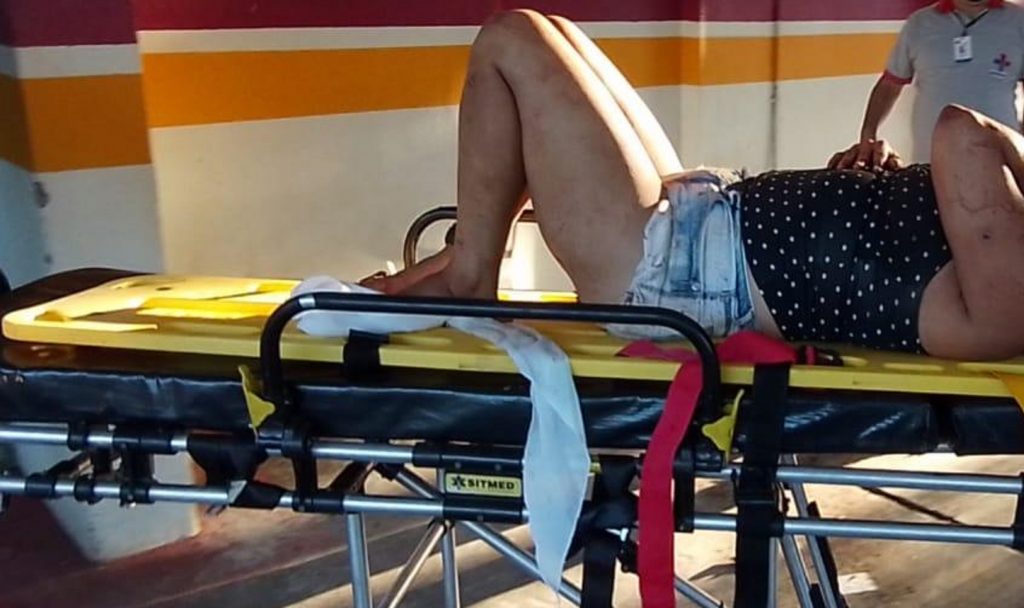 Mulher é atingida por três facadas nas costas em Foz do Iguaçu