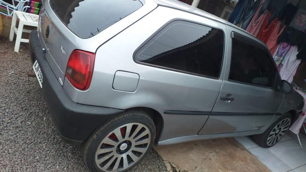 Gol prata com com placas AJN-0965 é furtado no Bairro São Cristóvão