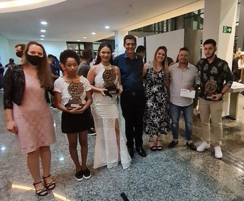 Três Barras do Paraná fatura duas categorias do 16º Fermop