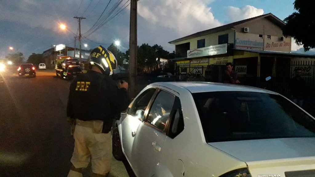 PRF apreende veículos em operação de trânsito em Cascavel