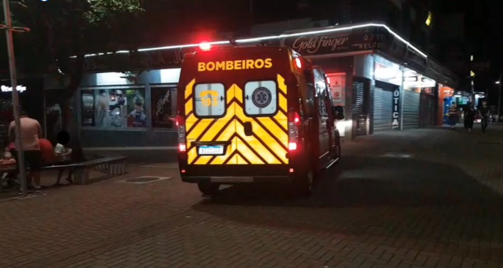 Confusão em restaurante na Travessa Padre Champagnat termina com homem ferido e mobiliza Siate
