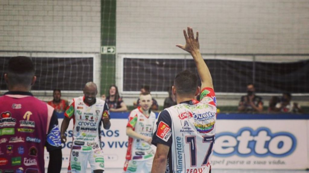 Em busca do hepta, Cascavel Futsal luta por vaga na final do Campeonato Paranaense