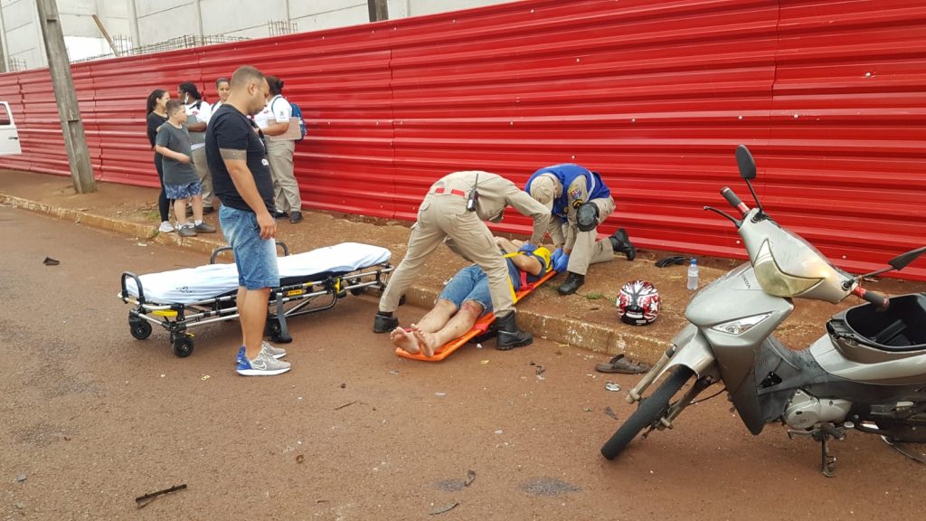 Motociclista fica ferido em colisão de trânsito na Região Norte; carro não parou