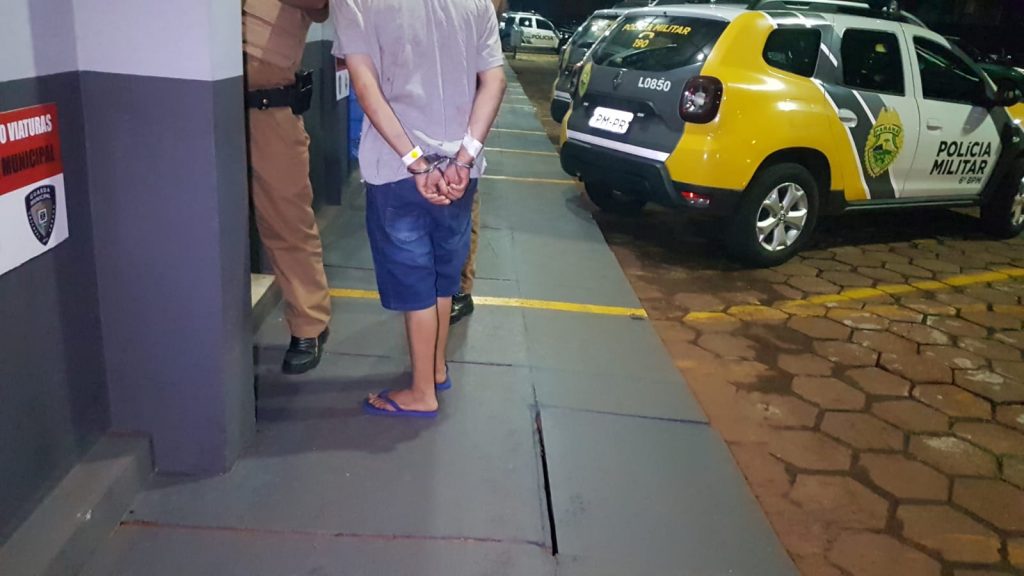 Mulher que foi esfaqueada no Bairro Tarumã é detida por estar com mandado de prisão em aberto