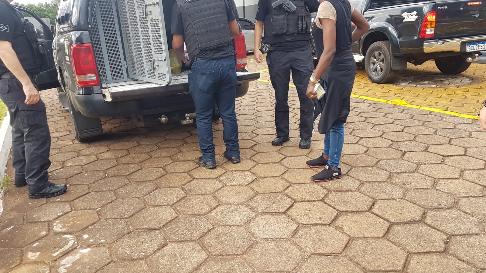 Quatro pessoas são detidas em Operação do GDE no Bairro Santo Onofre