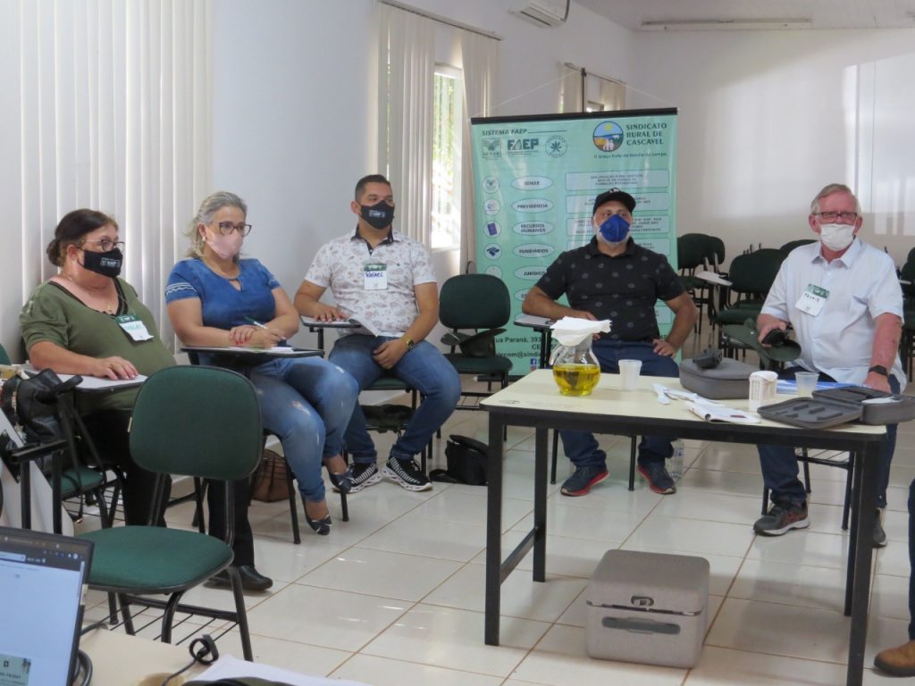 Produtores participam de último curso de drones de 2021 na Agrotec