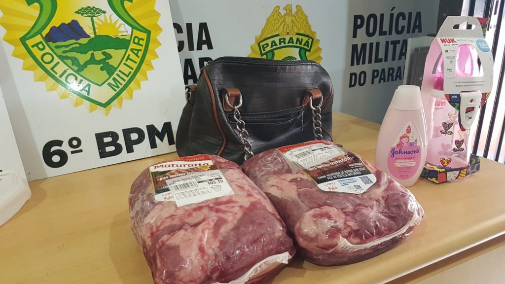 Churrasco cancelado: Mulher é detida após furto de carnes em mercado