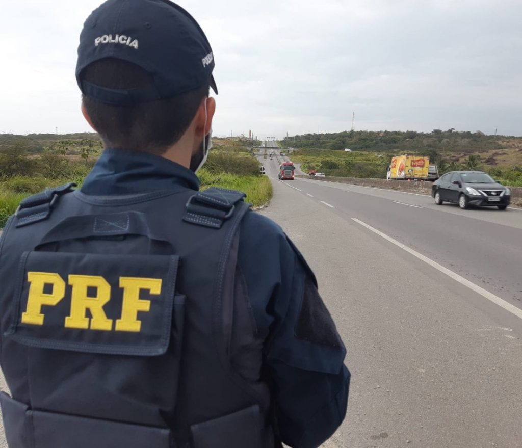 N. Sra. do Socorro/SE: PRF flagra motorista conduzindo com CNH suspensa