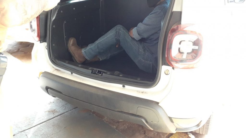 Idoso que tirava foto de jovem e a agrediu quando ela foi tirar satisfação é detido pela PM