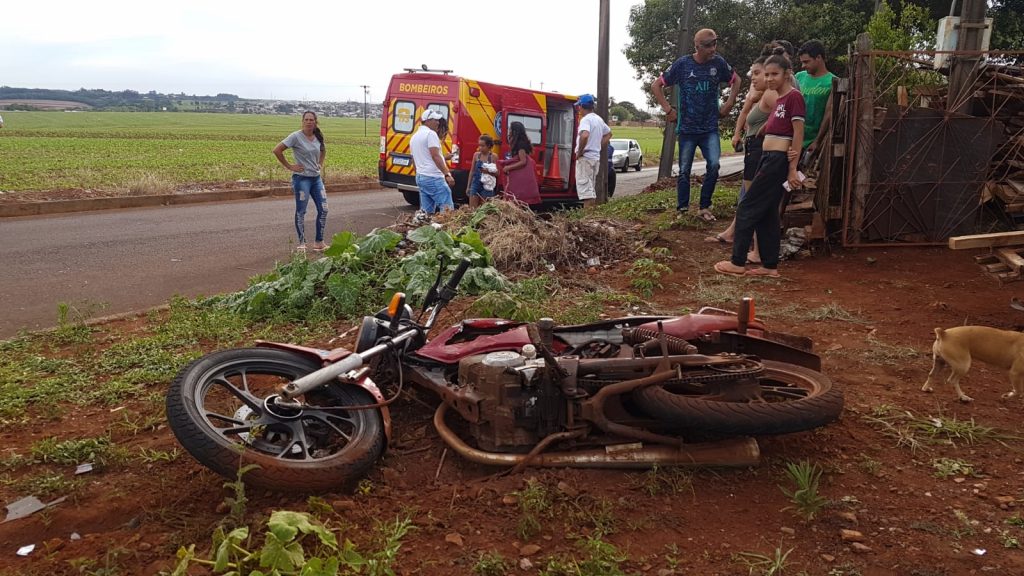 Rapaz de 27 anos fica ferido após se envolver em acidente entre carro e moto na Rua Madrid Rapaz de 27 anos fica ferido após se envolver em acidente entre carro e moto na Rua Madrid