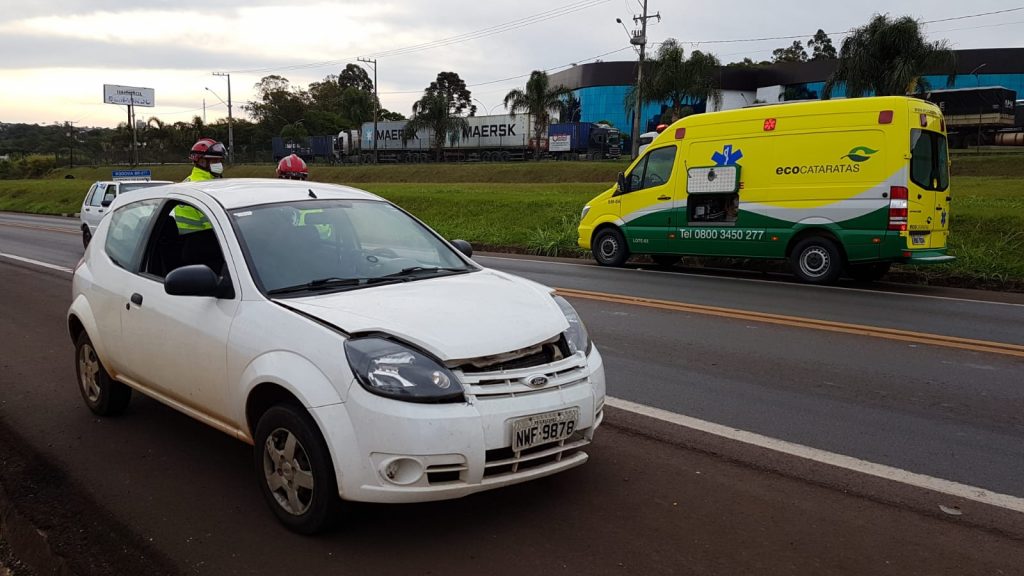 Ford Ka bate contra traseira de veículo Etios na BR-277, em Cascavel Ford Ka bate contra traseira de veículo Etios na BR-277, em Cascavel