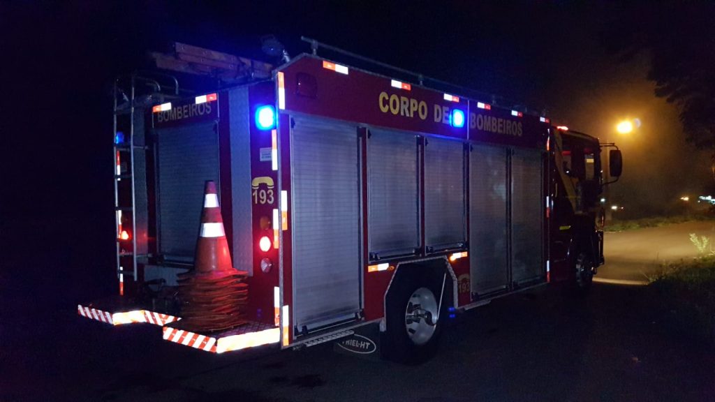 Princípio de incêndio em residência mobiliza Bombeiros ao Bairro Santa Cruz