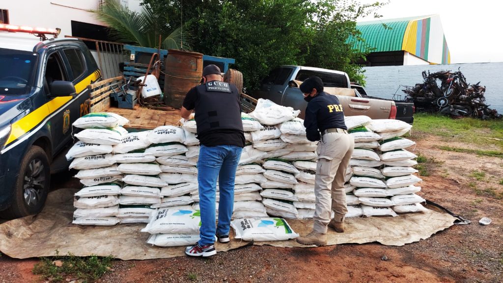 PRF e Polícia Civil-MT apreendem mais de 1 tonelada de agrotóxicos ilegais