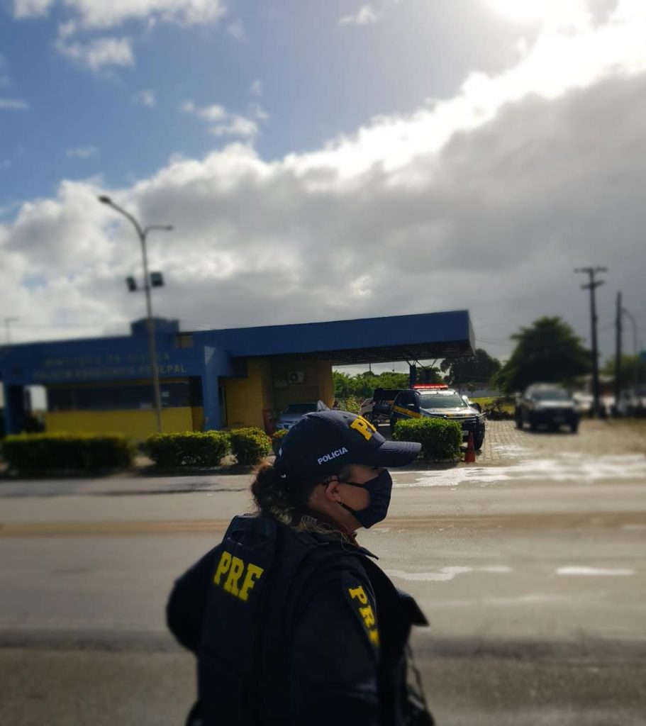 PRF em Alagoas prende homem por porte de arma de fogo de uso permitido