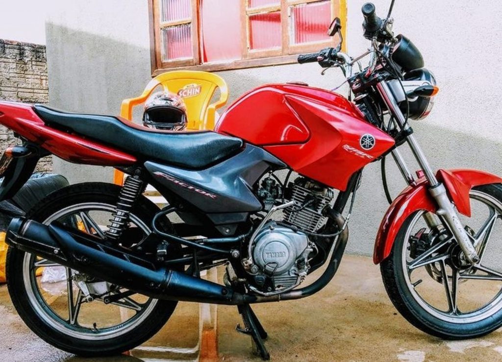 Moto Yamaha placa ARG 8C93 foi furtada em Cascavel