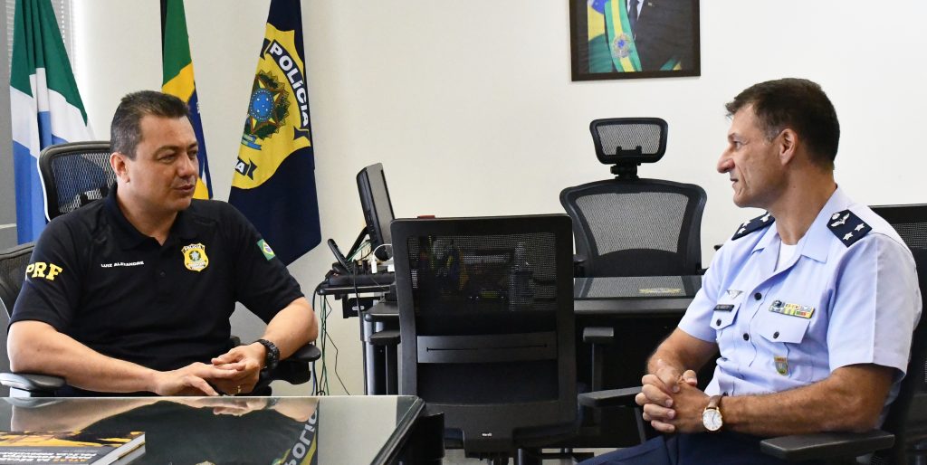 Superintendente da PRF/MS recebe visita do Comandante da BACG