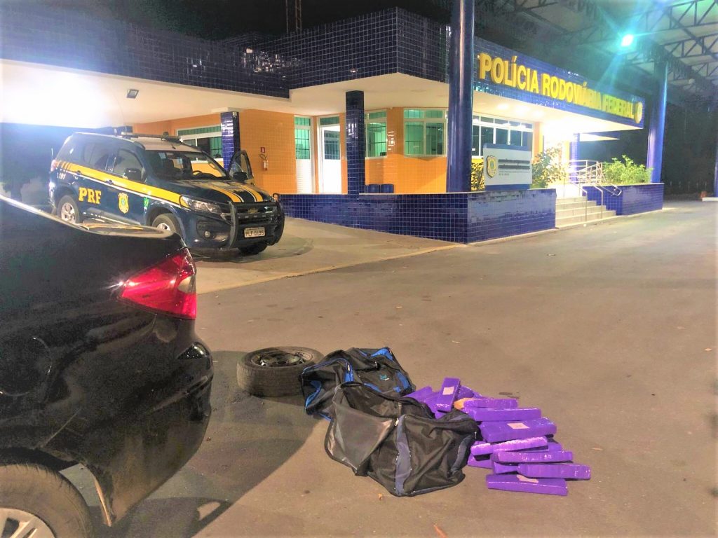 Em Vitória da Conquista (BA), PRF apreende drogas com motorista por aplicativo
