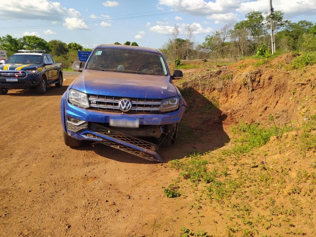 Após desobedecer ordem de parada na BR 230, PRF prende homem por embriaguez ao volante em Floriano