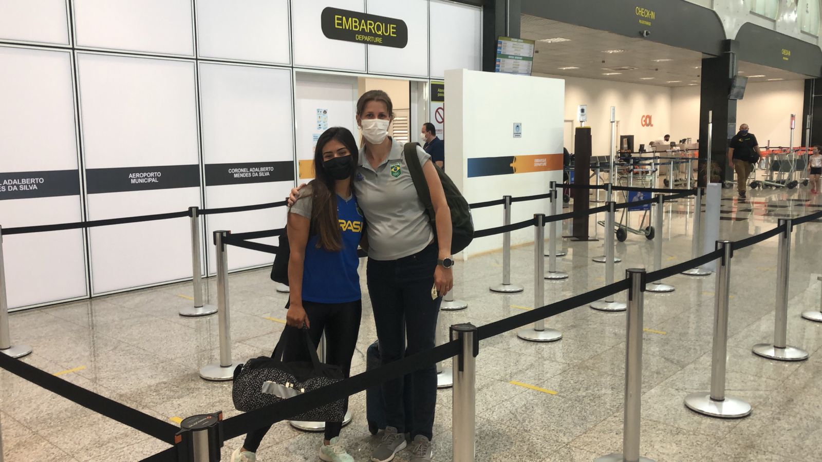 Atletas de Cascavel, Beatriz Vergutz e Luana Marinho, embarcam para os Jogos Pan na Colômbia Imagem referente a Atletas de Cascavel, Beatriz Vergutz e Luana Marinho, embarcam para os Jogos Pan na Colômbia