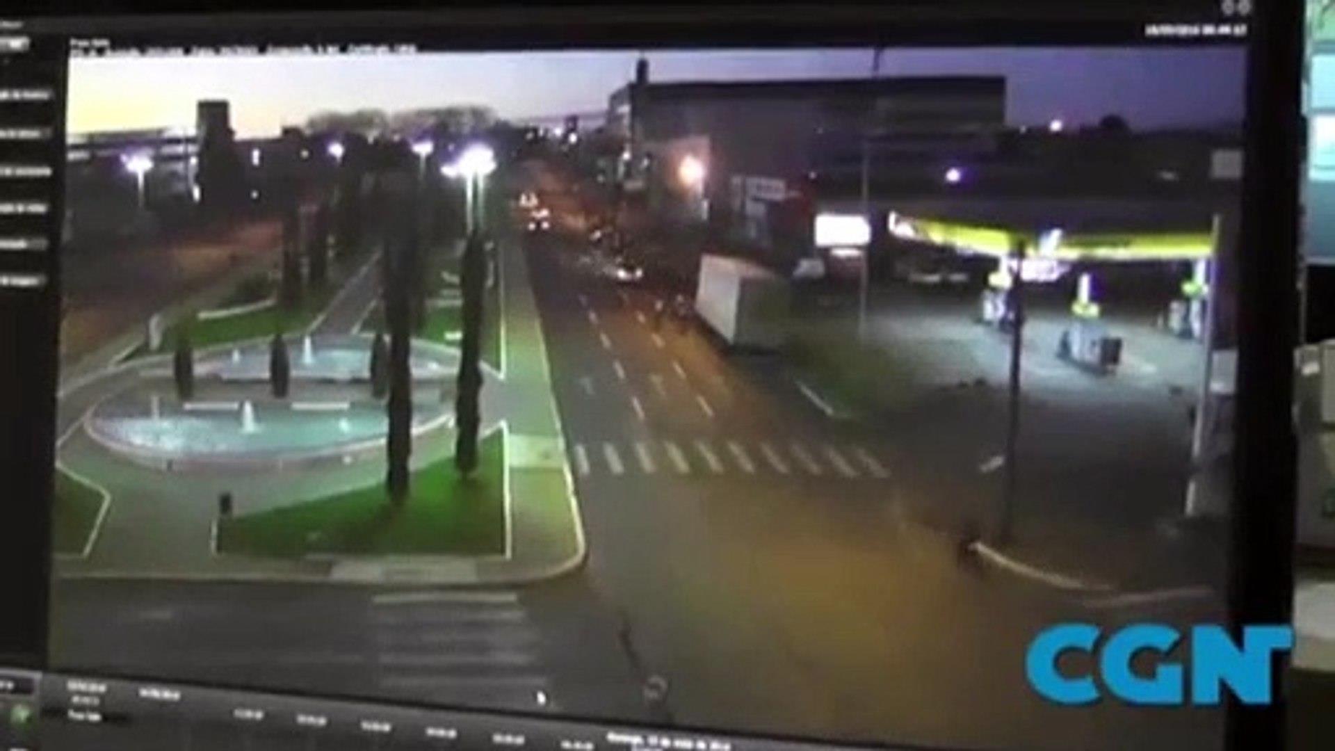 Motorista que atingiu ciclistas na Avenida Brasil será julgado nesta segunda-feira em Cascavel Imagem referente a Motorista que atingiu ciclistas na Avenida Brasil será julgado nesta segunda-feira em Cascavel
