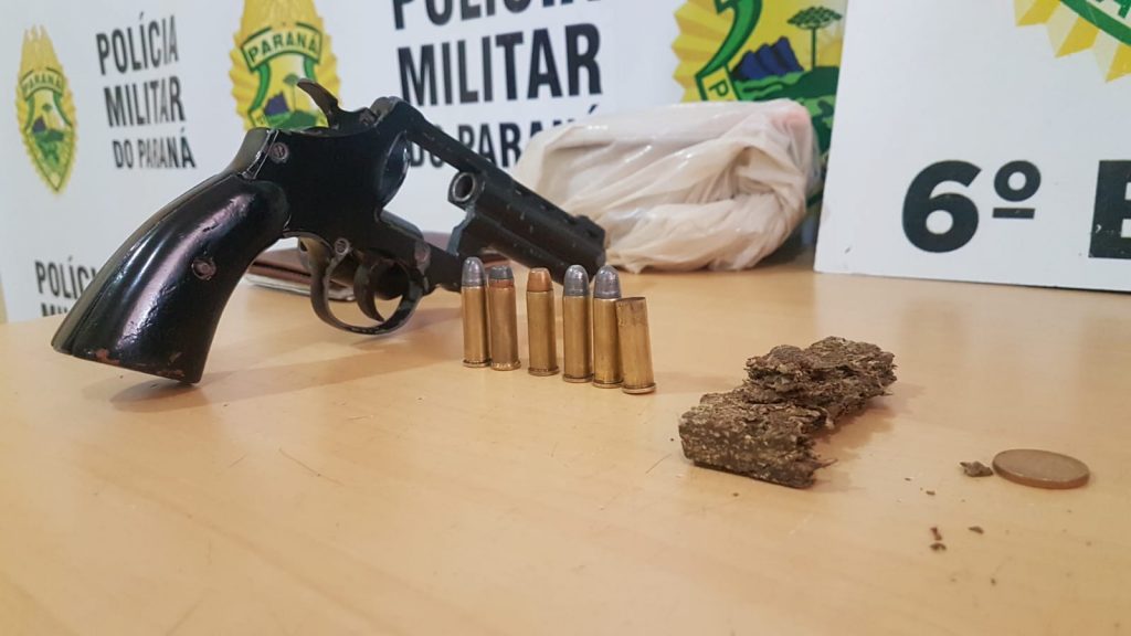 Homem é detido após apreensão de arma de fogo no Bairro Periolo, em Cascavel