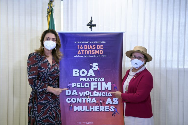 Leis de combate à violência contra mulher avançam, mas não chegam a negras e periféricas, dizem debatedores Imagem referente a Leis de combate à violência contra mulher avançam, mas não chegam a negras e periféricas, dizem debatedores